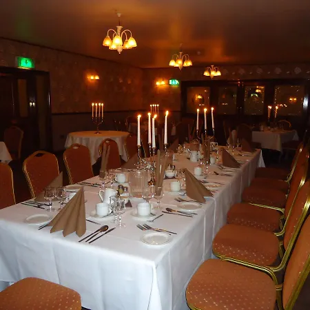 Hotel Arms 3*