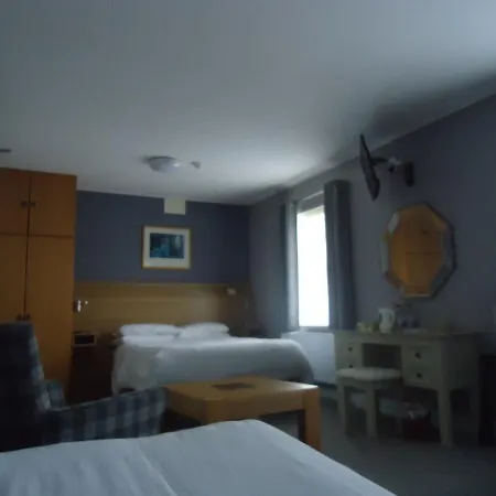 Arms Hotel 3*