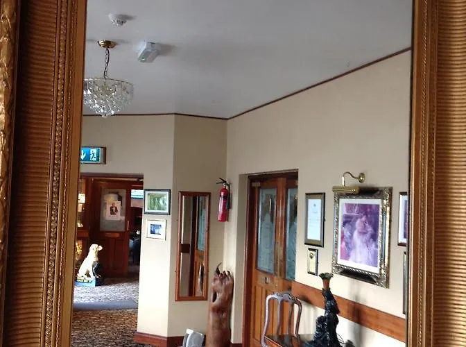 Arms Hotel Templemore